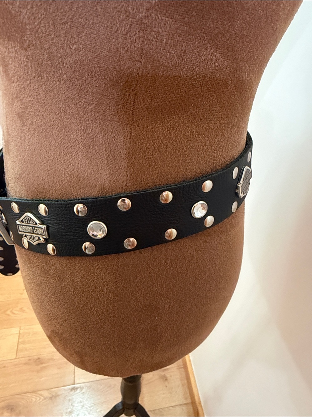 Harley-Davidson Black Leather Studded Belt with Crystals and Silver Logo Emblems - Picture 9 of 11